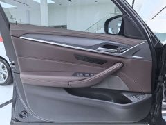BMW 5 Series 530Li leading M sports package - фото 9