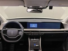 Lynk & Co Adventurer 2.0T two-wheel drive exclusive edition - фото 12