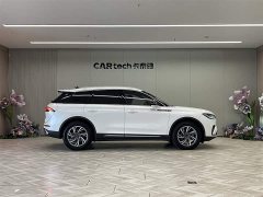 Lynk & Co Adventurer 2.0T two-wheel drive exclusive edition - фото 4