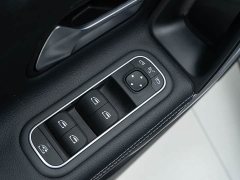 Mercedes-Benz A-Class Facelift A 200 L Sports Sedan Fashionable - фото 13