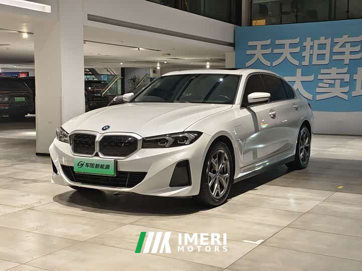 BMW i3 2022 eDrive 35 L - автомобиль из Китая