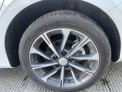 Geely Emgrand 2026 4 million commemorative 1.5L CVT transcendent type - фото 15