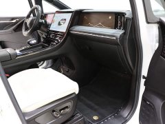 Trumpchi M8 Grandmaster Series Dual Engine Royal Edition - фото 8