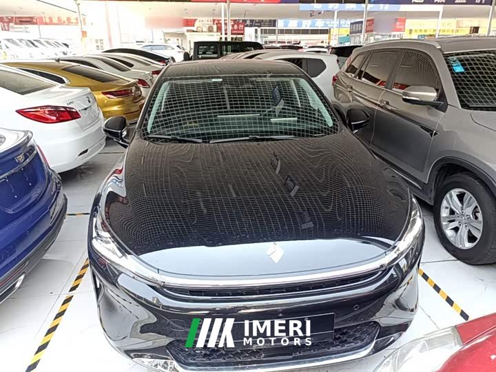 Baojun Xiangjing plug-in hybrid 140km luxury version - автомобиль из Китая
