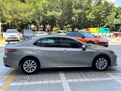 Toyota Camry 2.0G Deluxe Edition - фото 3