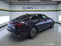 Hongqi H5 2.0T automatic smart connected flag version - фото 3