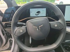 Hongqi EH7 640 four-wheel drive smart version - фото 15