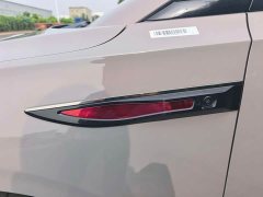 Hongqi EH7 640 four-wheel drive smart version - фото 8