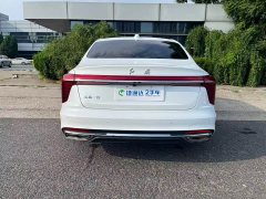 Hongqi H5 2.0T automatic smart connected flag version - фото 2