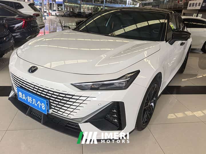 Changan UNI-V 2024 1.5T premium - автомобиль из Китая