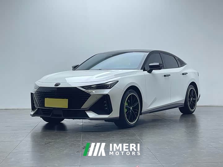 Changan UNI-V 1.5T premium - автомобиль из Китая