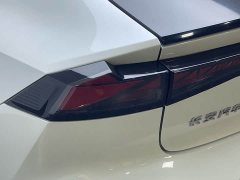 Changan UNI-V 1.5T premium - фото 11