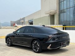 Hongqi H6 2.0T Beauty Edition - фото 10