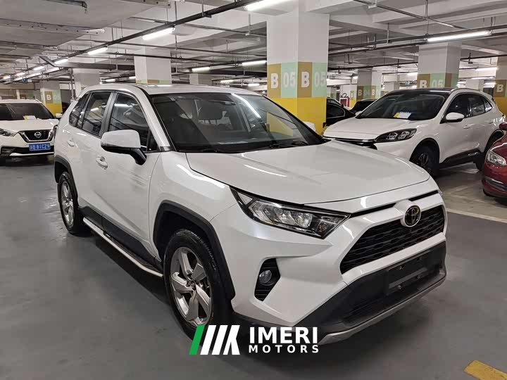 Toyota RAV4 2.0L CVT2WDPLUS Edition - автомобиль из Китая