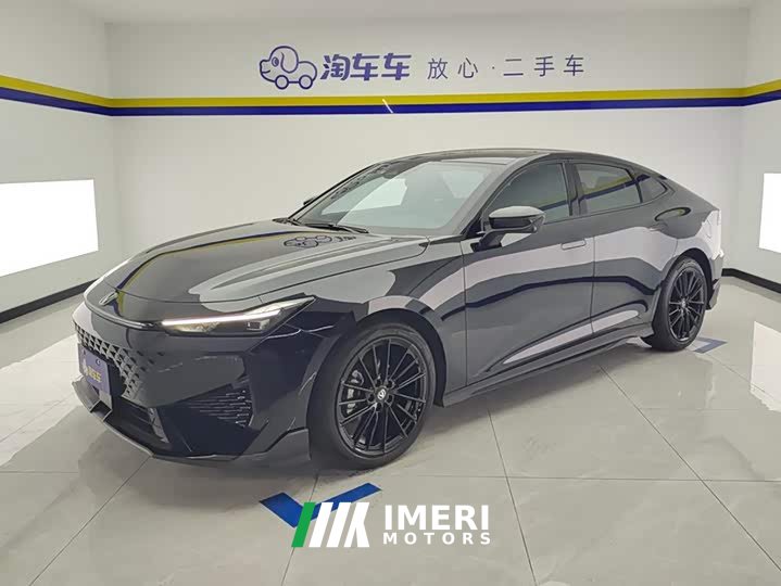 Changan UNI-V 1.5T noble sports - автомобиль из Китая