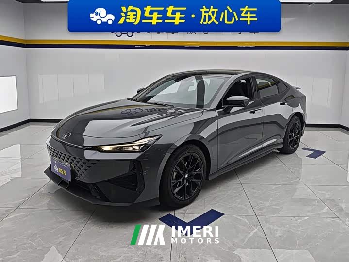 Changan UNI-V 2024 1.5T premium