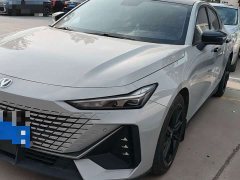 Changan UNI-V 1.5T premium - фото 1