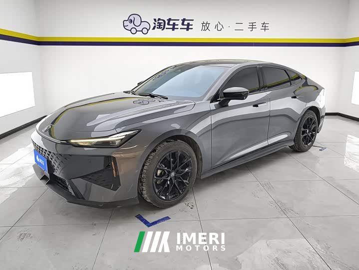 Changan UNI-V 2024 1.5T premium - автомобиль из Китая
