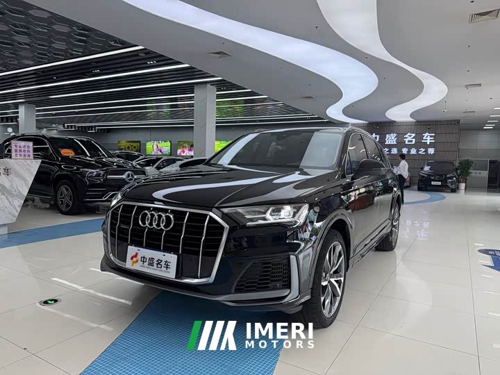 Audi Q7 55 TFSI quattro S line sports - автомобиль из Китая