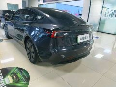 Tesla Model 3 2023 long-range all-wheel drive version - фото 6