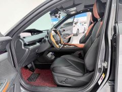 Changan UNI-V 1.5T premium - фото 4