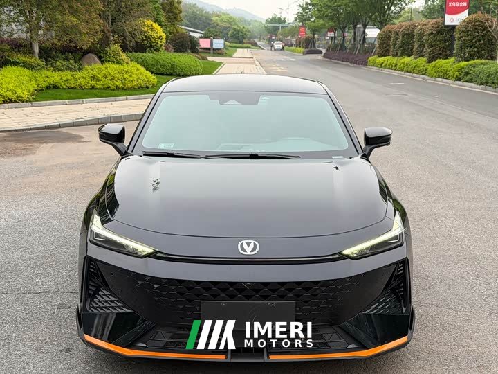 Changan UNI-V 1.5T noble sports