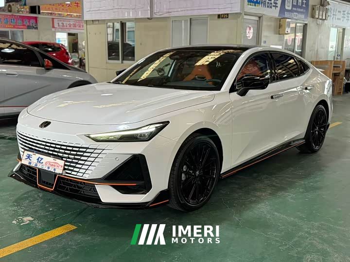 Changan UNI-V 1.5T 500Bar high-energy sports version - автомобиль из Китая