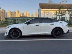 Changan UNI-V 1.5T sports version - фото 4