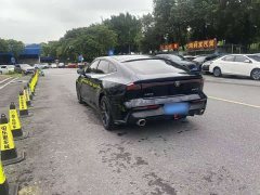 Changan UNI-V 1.5T premium - фото 6