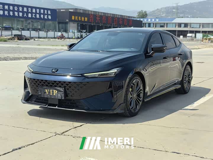 Changan UNI-V 1.5T sports version - автомобиль из Китая