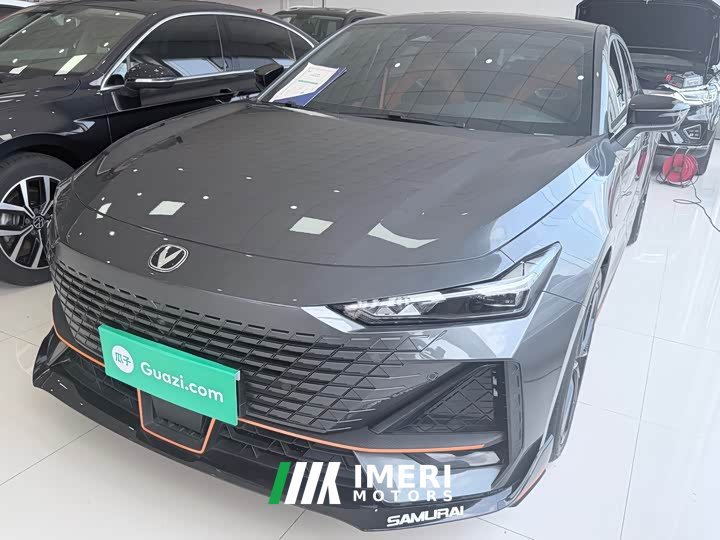 Changan UNI-V 1.5T sports version - автомобиль из Китая