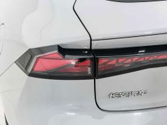 Changan UNI-V 1.5T premium - фото 8