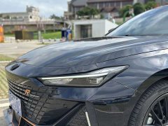 Changan UNI-V 2022 1.5T sports version - фото 5