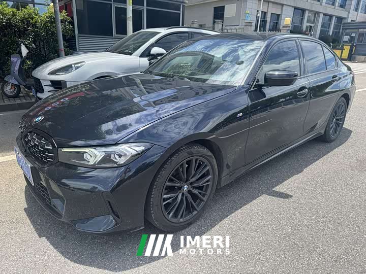 BMW 3 Series 2023 325i M Sports Package - автомобиль из Китая