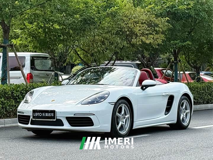 Porsche 718 2022 Boxster 2.0T - автомобиль из Китая