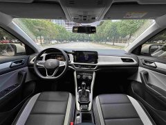 Volkswagen T-ROC 280TSI DSG two-wheel drive time version - фото 14