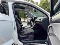 Volkswagen T-ROC 280TSI DSG two-wheel drive time version - фото 17
