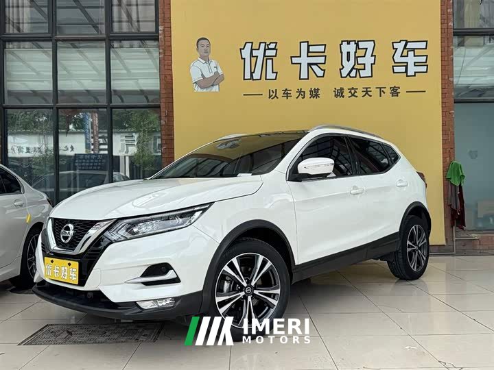Nissan Qashqai 2.0L CVT XV Prem Deluxe Edition - автомобиль из Китая