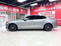 Volvo S60 T4 Momentum Luxury Edition - фото 4