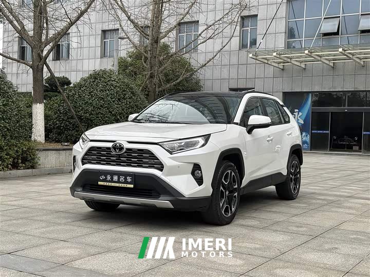 Toyota RAV4 Rongfang 2020 2.0L CVT four-wheel drive premium version - автомобиль из Китая