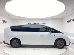Li Auto Ideal MEGA Home Family Special Edition - фото 4