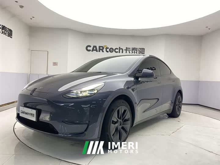 Tesla Model Y standard range rear-wheel drive version - автомобиль из Китая