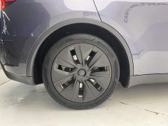 Tesla Model Y standard range rear-wheel drive version - фото 11