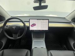 Tesla Model Y standard range rear-wheel drive version - фото 13