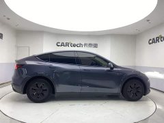 Tesla Model Y standard range rear-wheel drive version - фото 4
