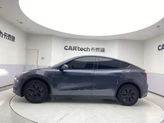 Tesla Model Y standard range rear-wheel drive version - фото 8