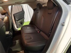 Hyundai Elantra 2022 1.5L CVT LUX Premium Edition - фото 9