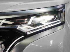 Denza D9 DM-i 970 four-wheel drive flagship - фото 13