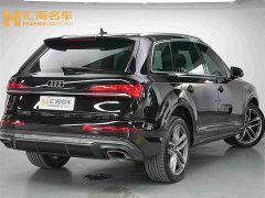 Audi Q7 55 TFSI quattro S line Sport - фото 6