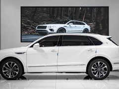 Bentley Bentayga 2026 4.0T V8 long wheelbase version - фото 5